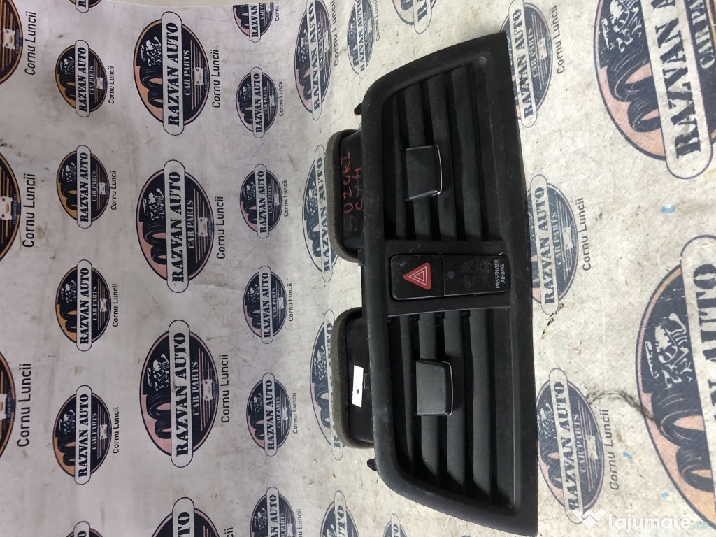 Grila ventilatie centrala Suzuki SX4 2015
