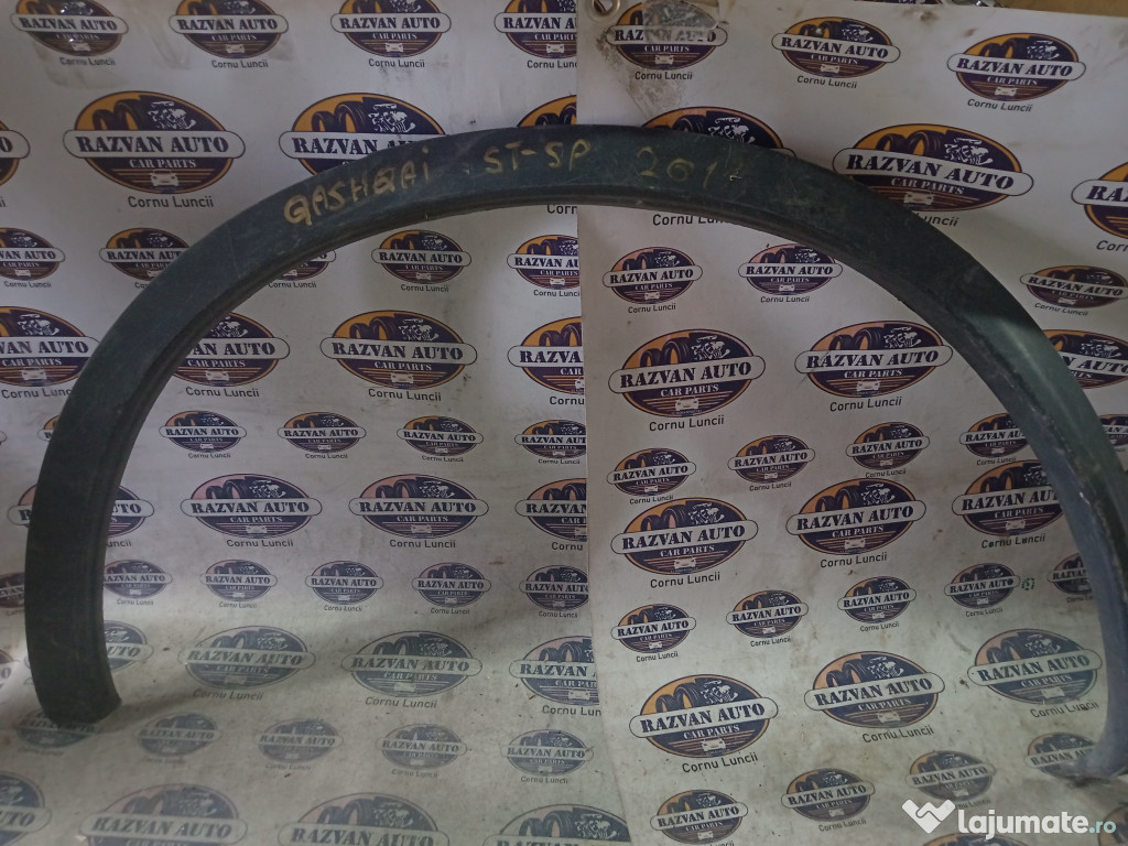 Bandou aripa stanga spate Nissan Qashqai 2011