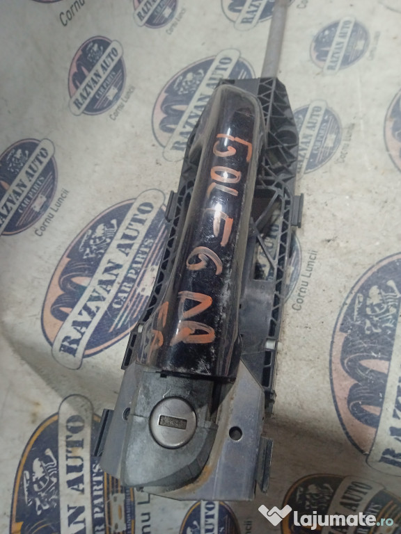 Maner exterior dreapta fata Volkswagen Golf 6 2009