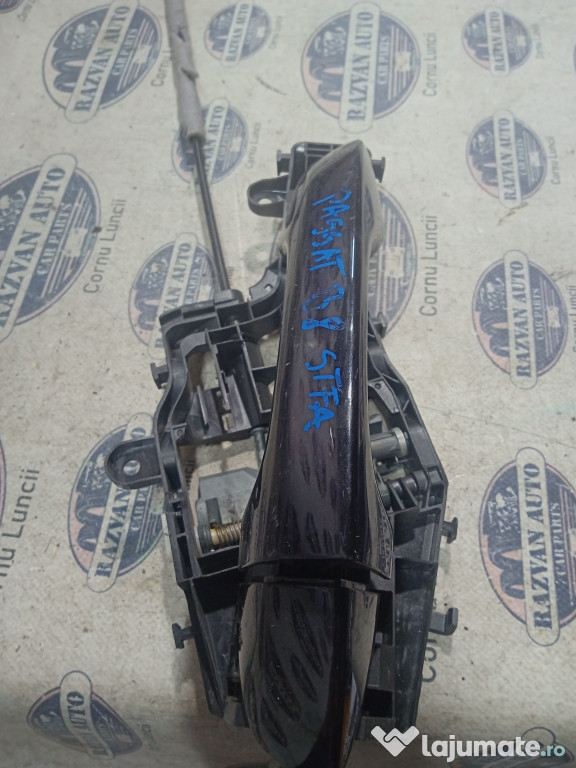 Maner exterior stanga fata Volkswagen Passat B8 2014