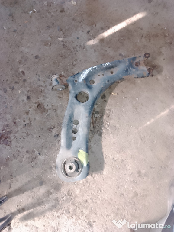 Brat bascula dreapta fata Skoda Octavia 3 2.0 Motorina 2015