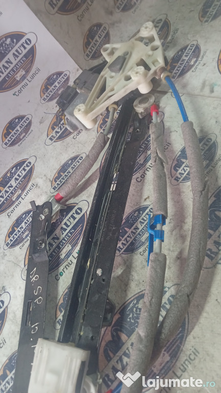 Macara geam dreapta spate Ford B-MAX 2012