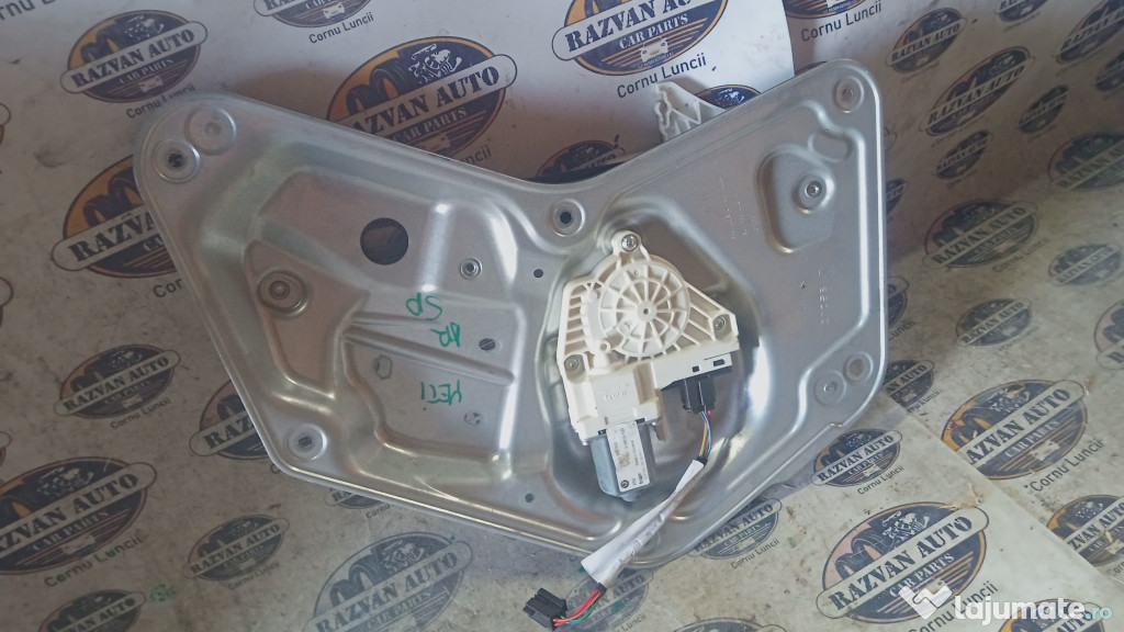 Macara geam dreapta spate Skoda Yeti 2011