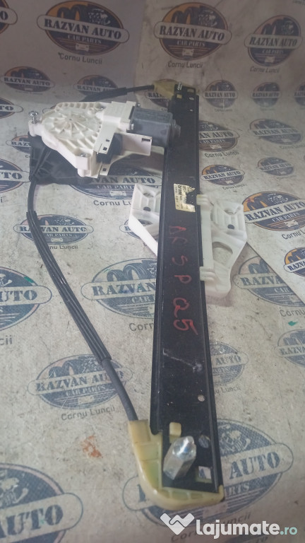 Macara geam dreapta spate Audi Q5 2010