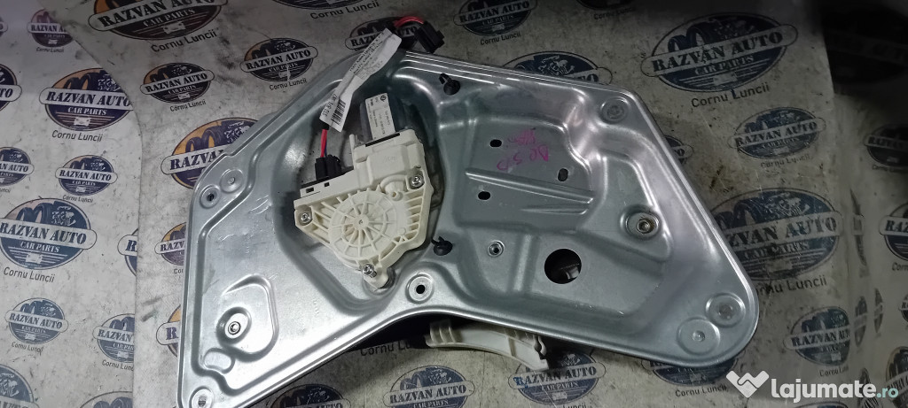 Macara geam dreapta spate Skoda Yeti 2011