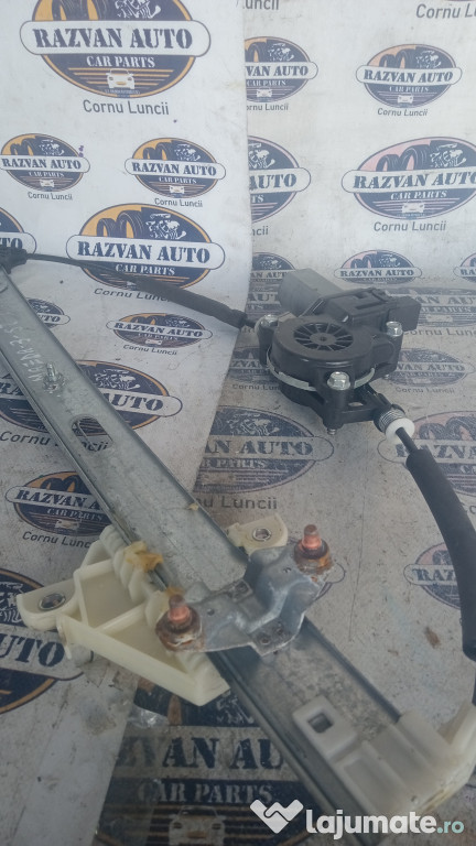 Macara geam stanga fata Mazda 3 2013