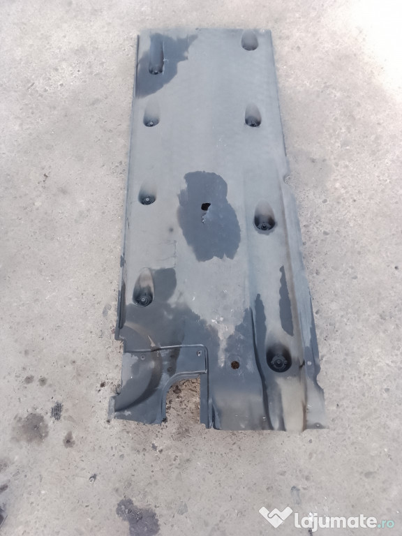 Scut lateral stanga Volkswagen Passat CC 2.0 Motorina 2010