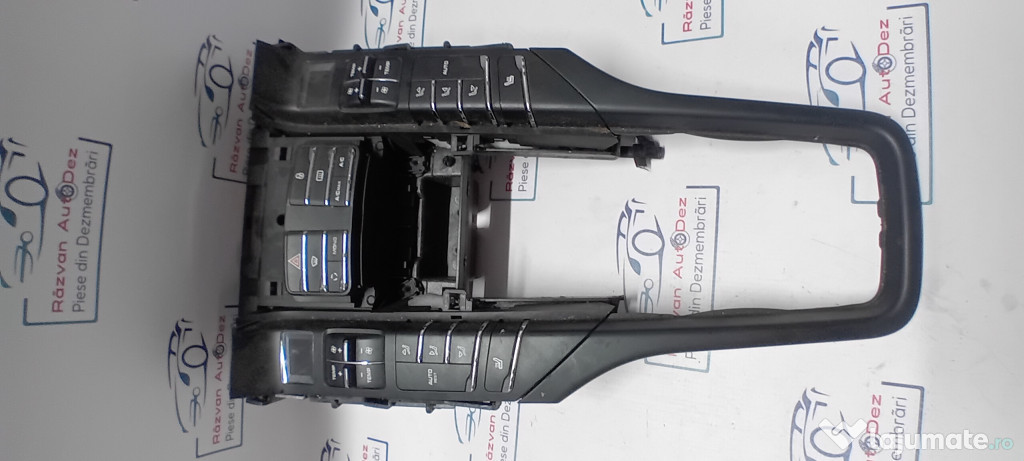 Consola centrala Porsche Cayenne 2011