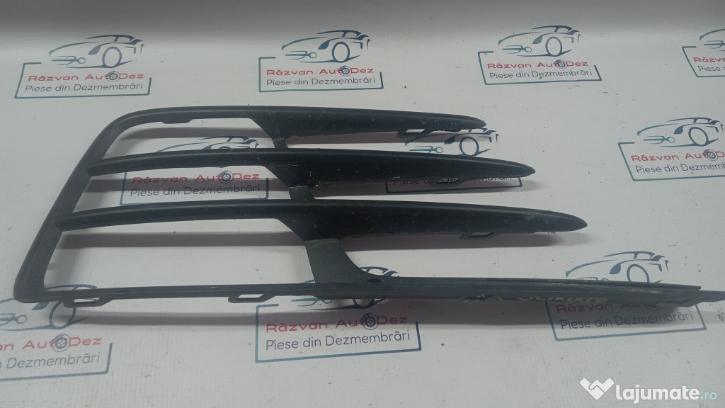 Grila proiector dreapta Volkswagen Scirocco 2013