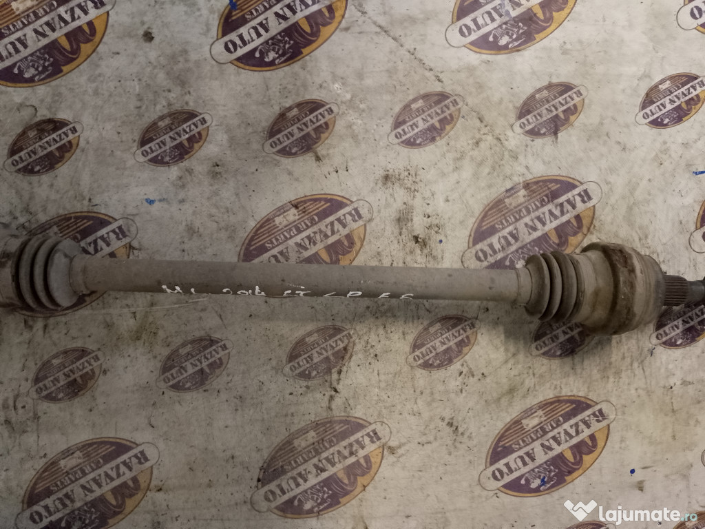 Planetara stanga spate Mercedes ML 2.2 Motorina 2014