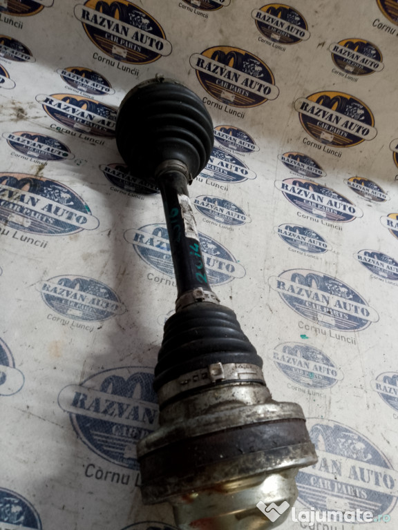 Planetara stanga fata Audi A3 2.0 Motorina 2014