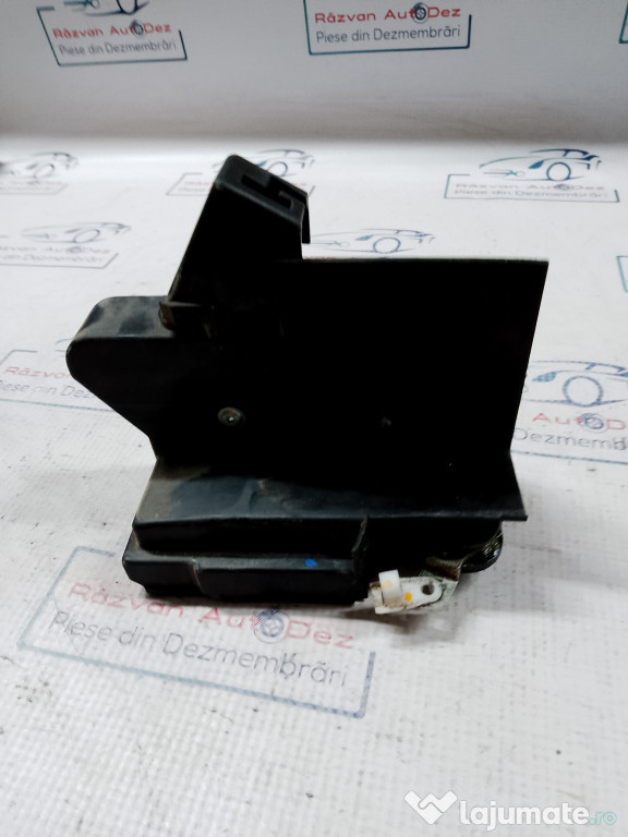 Broasca dreapta fata Dacia Duster 2019