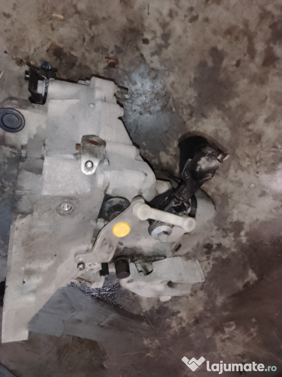 Cutie de viteze in 5 trepte Peugeot 2008 1.2 Benzina 2015