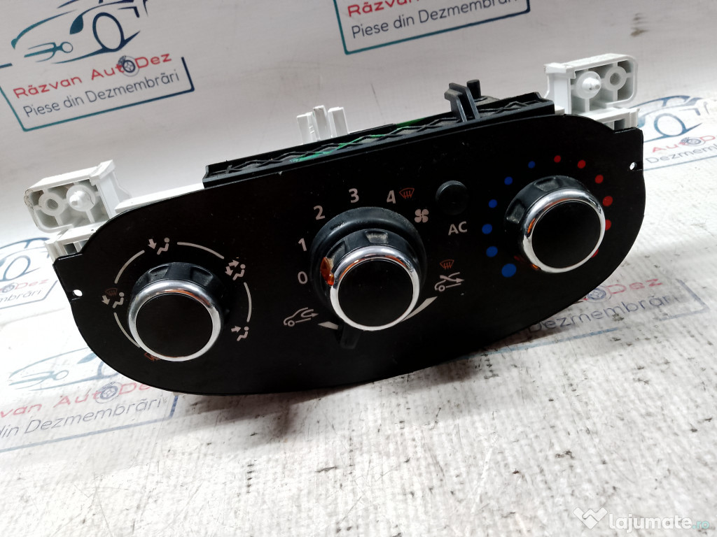 Panou comanda clima Dacia Duster 2013