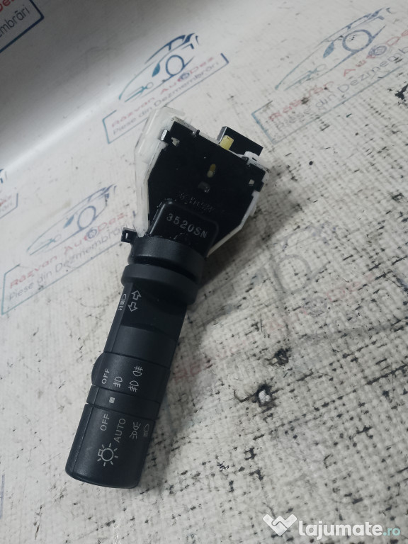 Maneta semnalizare Nissan Qashqai 2012