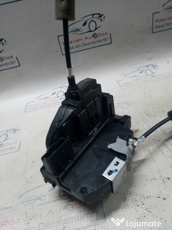 Broasca stanga spate Nissan Pulsar 2014