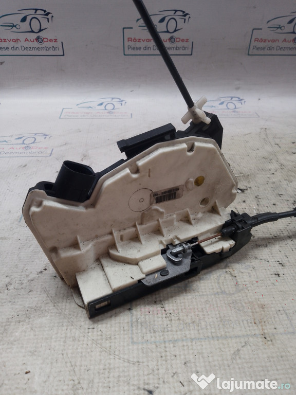 Broasca dreapta spate Volkswagen Passat CC 2011