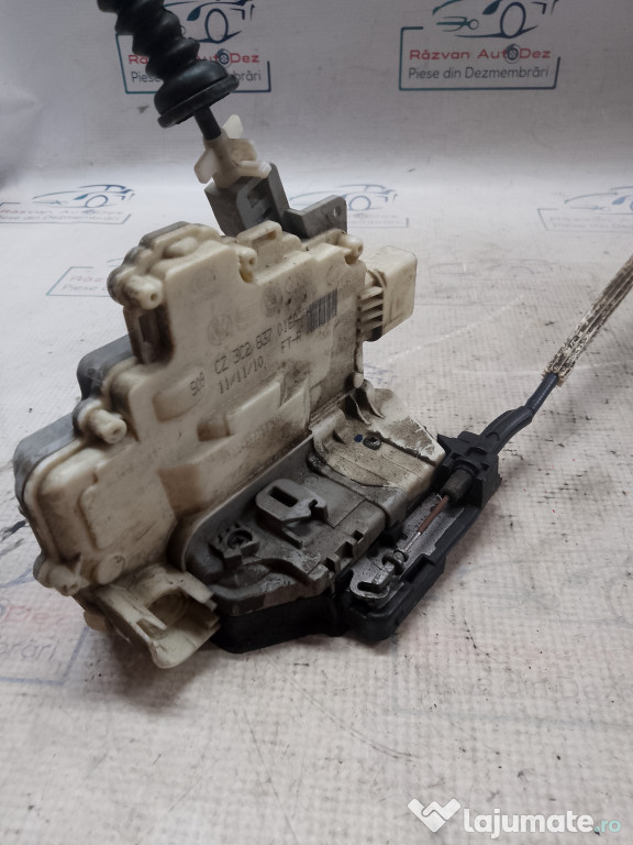 Broasca dreapta fata Volkswagen Passat B7 2010