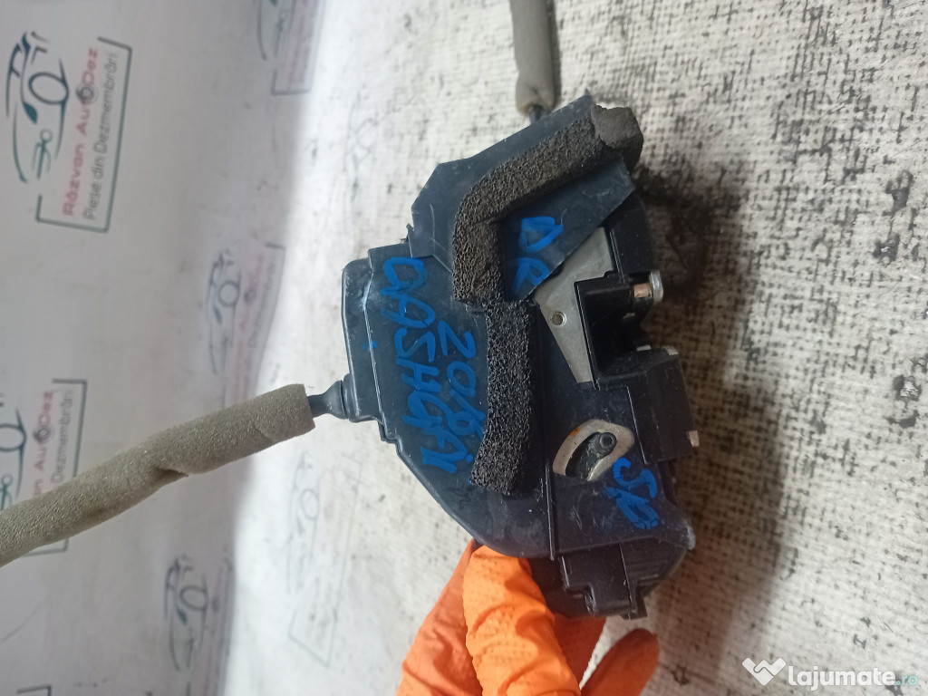 Broasca dreapta spate Nissan Qashqai 2016