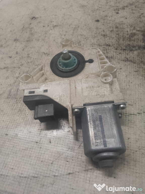 Motoras macara stanga spate Audi A4 B8 2012