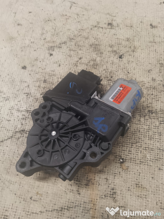 Motoras macara dreapta spate Kia Ceed 2012