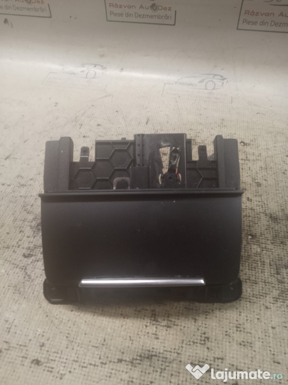 Priza bricheta auxiliara Audi A5 2013