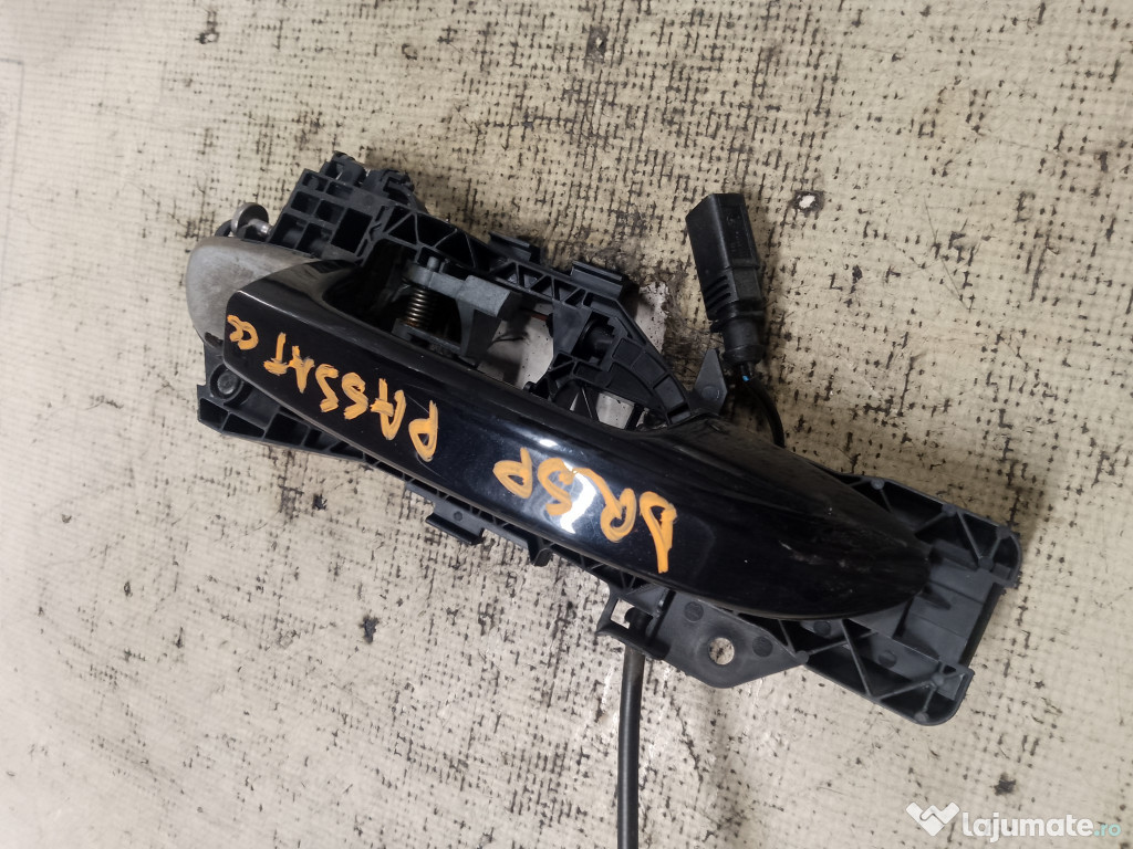 Maner exterior dreapta spate Volkswagen Passat CC 2011