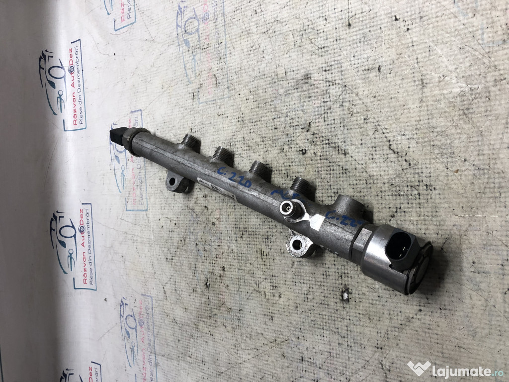 Rampa injectoare Mercedes C 220 2.2 Motorina 2010