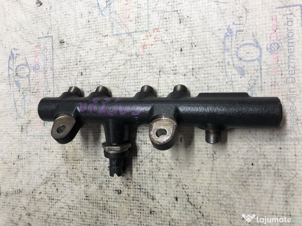 Rampa injectoare Renault Captur 1.5 Motorina 2014