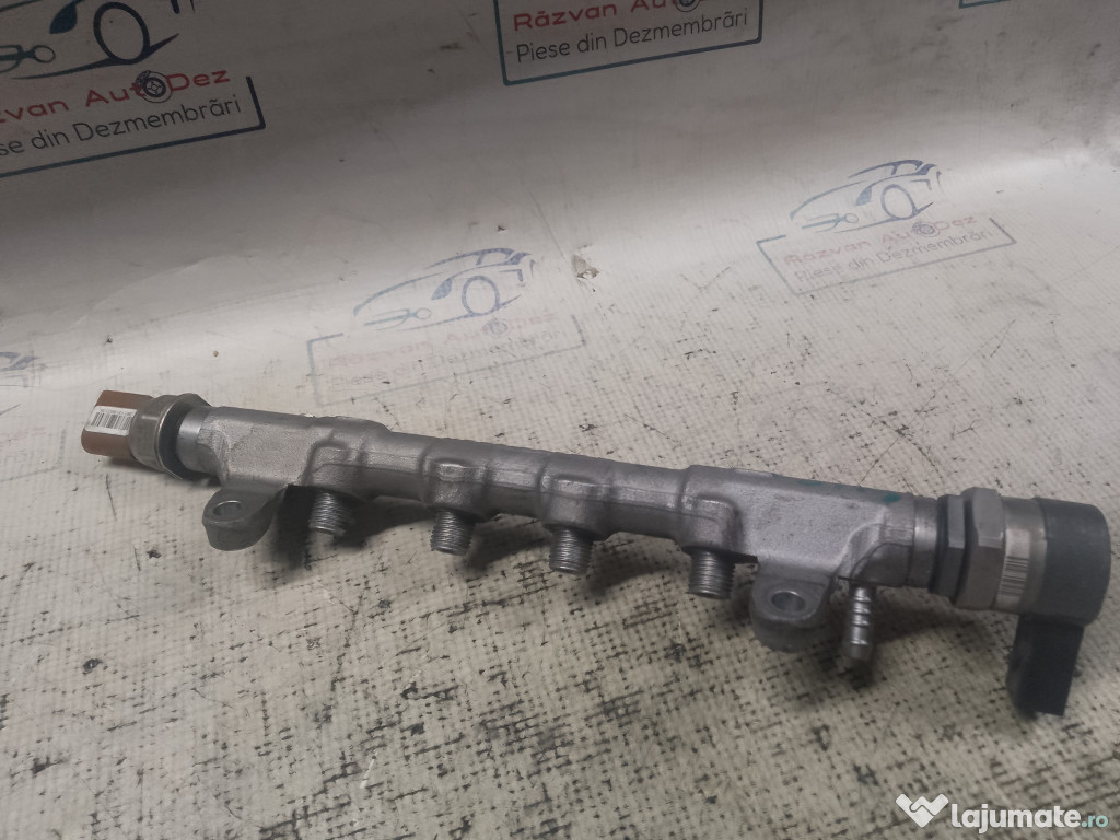 Rampa injectie Skoda Superb 2 2.0 2012