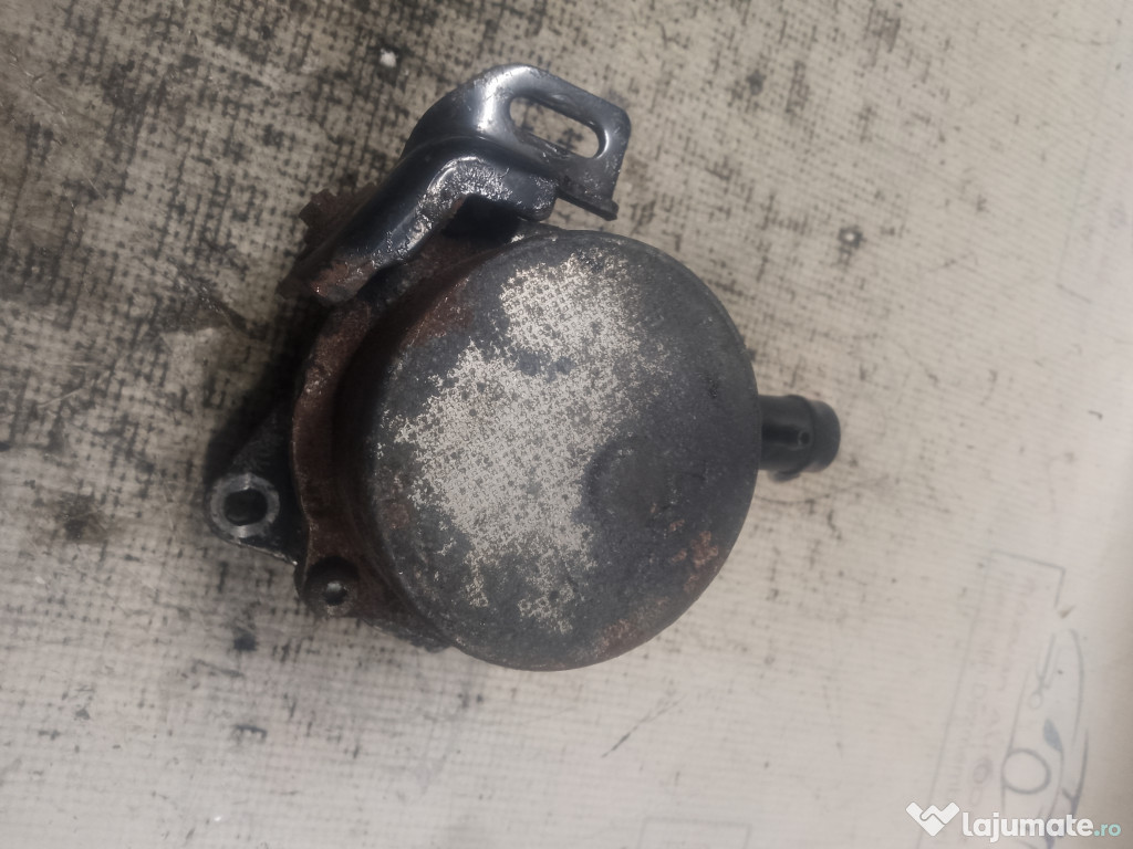 Pompa vacuum Dacia Logan Mcv 1.5 2015
