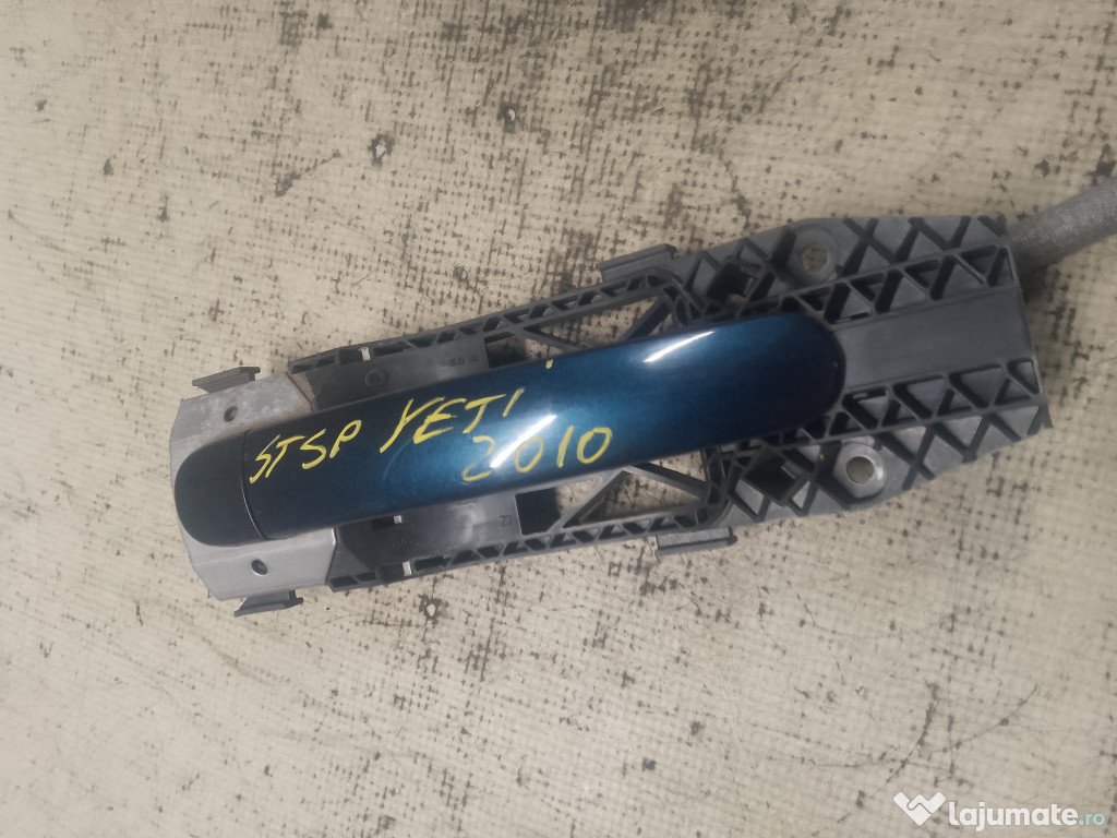 Maner exterior stanga spate Skoda Yeti 2010