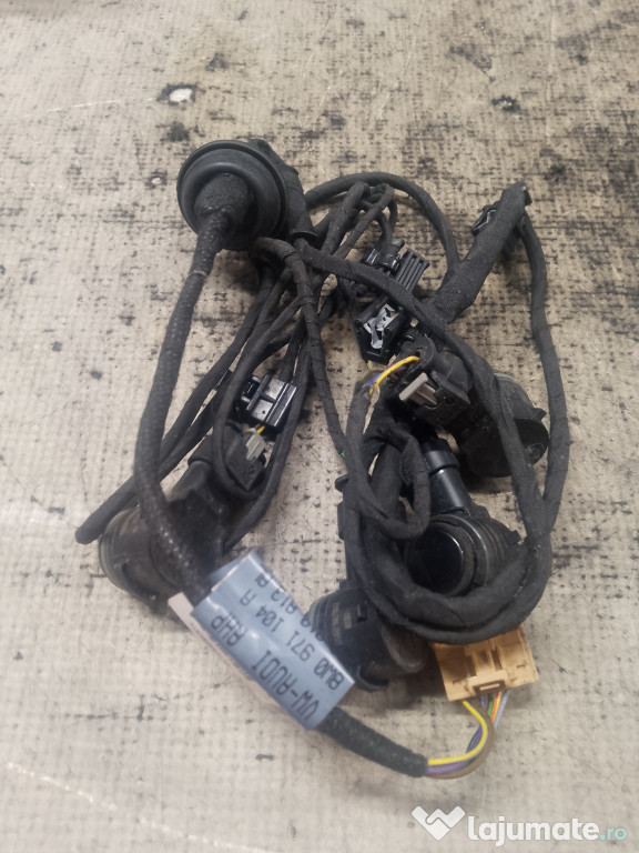 Senzori parcare spate plus instalație Audi A4 B9 2016