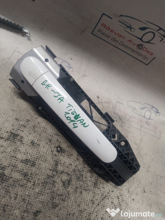 Maner exterior dreapta fata Volkswagen Tiguan 2014