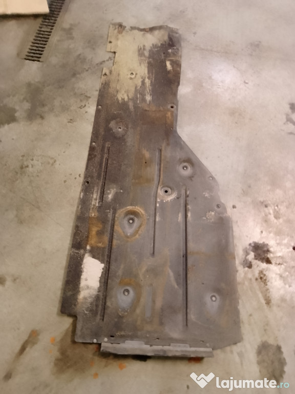 Scut lateral dreapta BMW X1 2.0 Motorina 2010