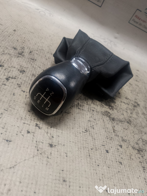 Nuca schimbator 5+1 trepte Skoda Octavia 3 2015