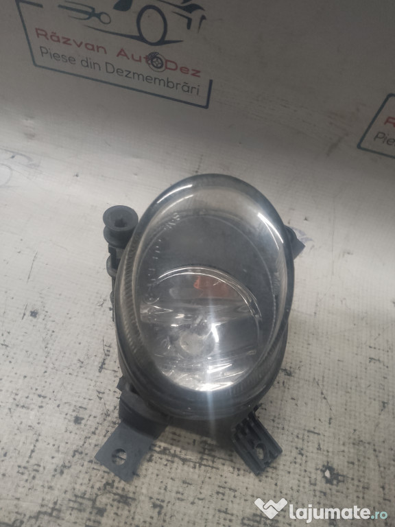Proiector stanga Audi A4 B7 2007