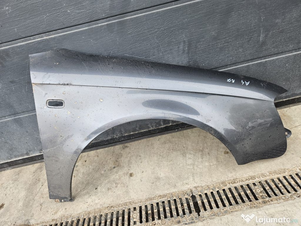 Aripa Dreapta Fata Audi A4 B7 2006