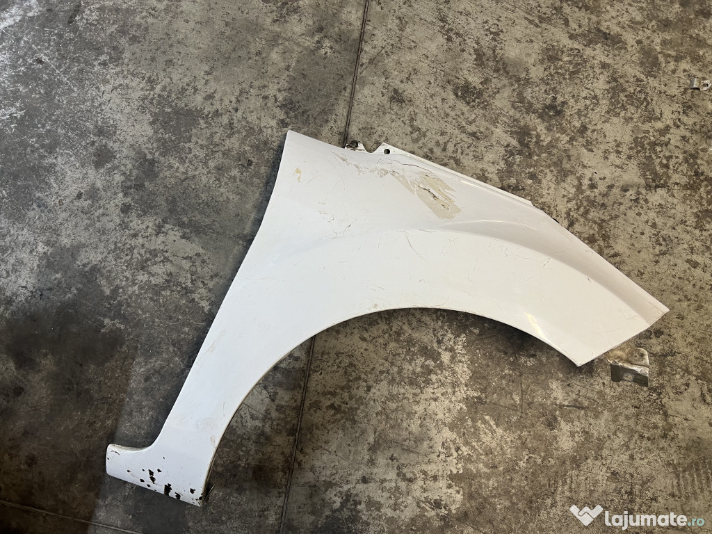 Aripa Dreapta Fata Ford Fiesta 2012