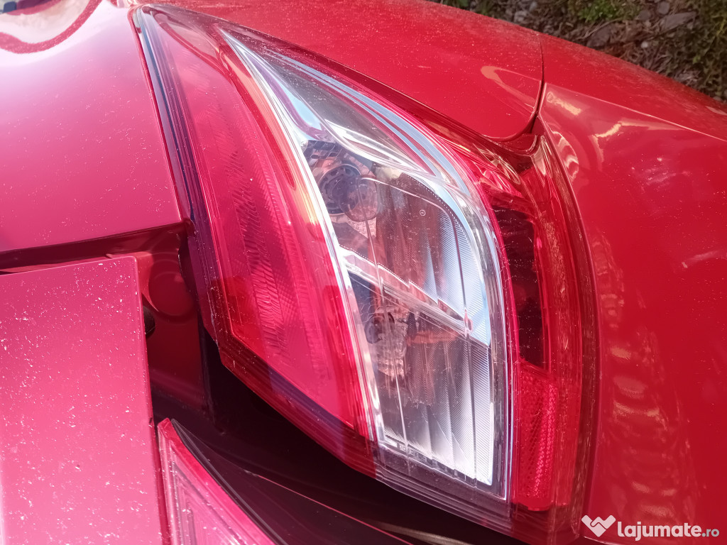 Stop dreapta aripa Nissan Pulsar 2015