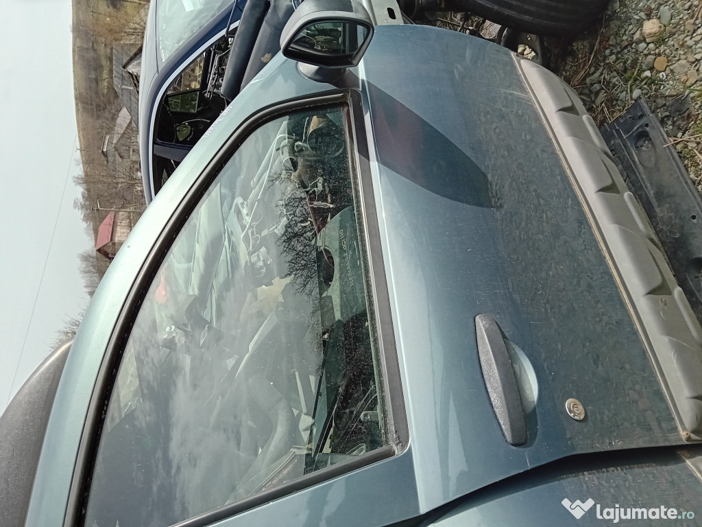 Usa dreapta fata Dacia Duster 2013