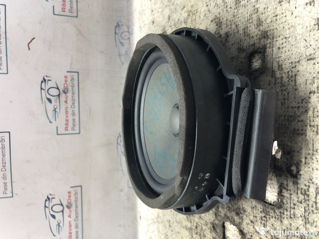 Boxa dreapta fata Opel Astra J 2012