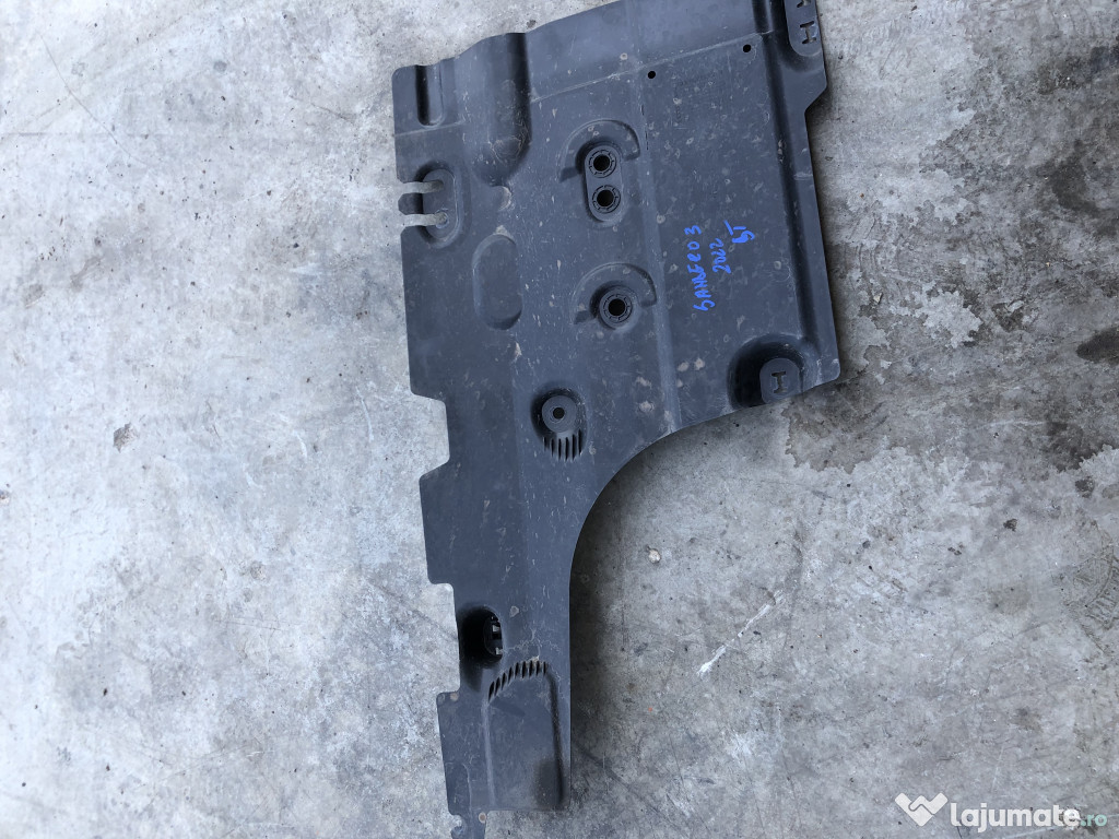 Scut lateral stanga Dacia Sandero 3 2022