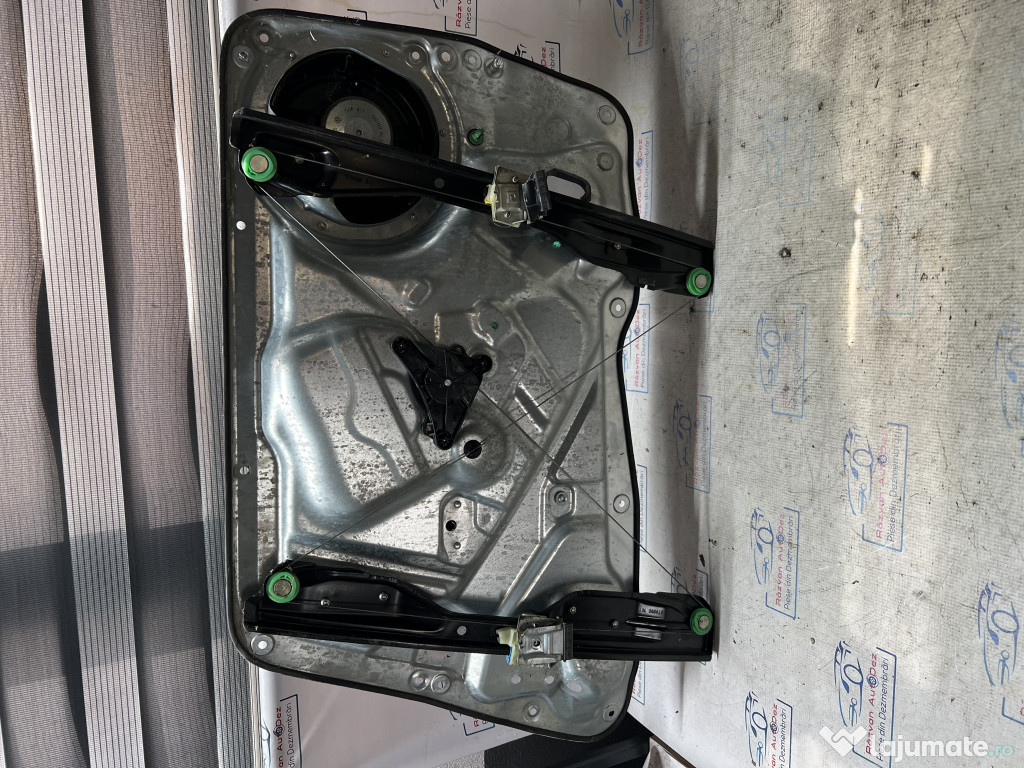Macara geam stanga fata Volkswagen Tiguan 2014