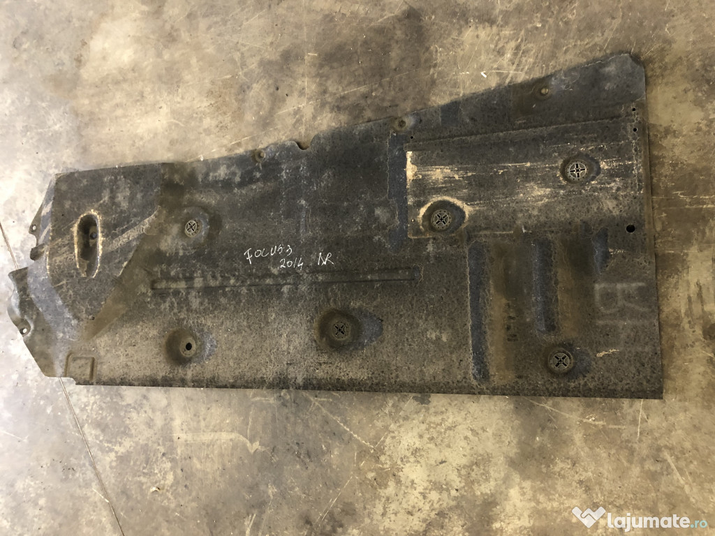 Scut lateral dreapta Ford Focus 3 2014