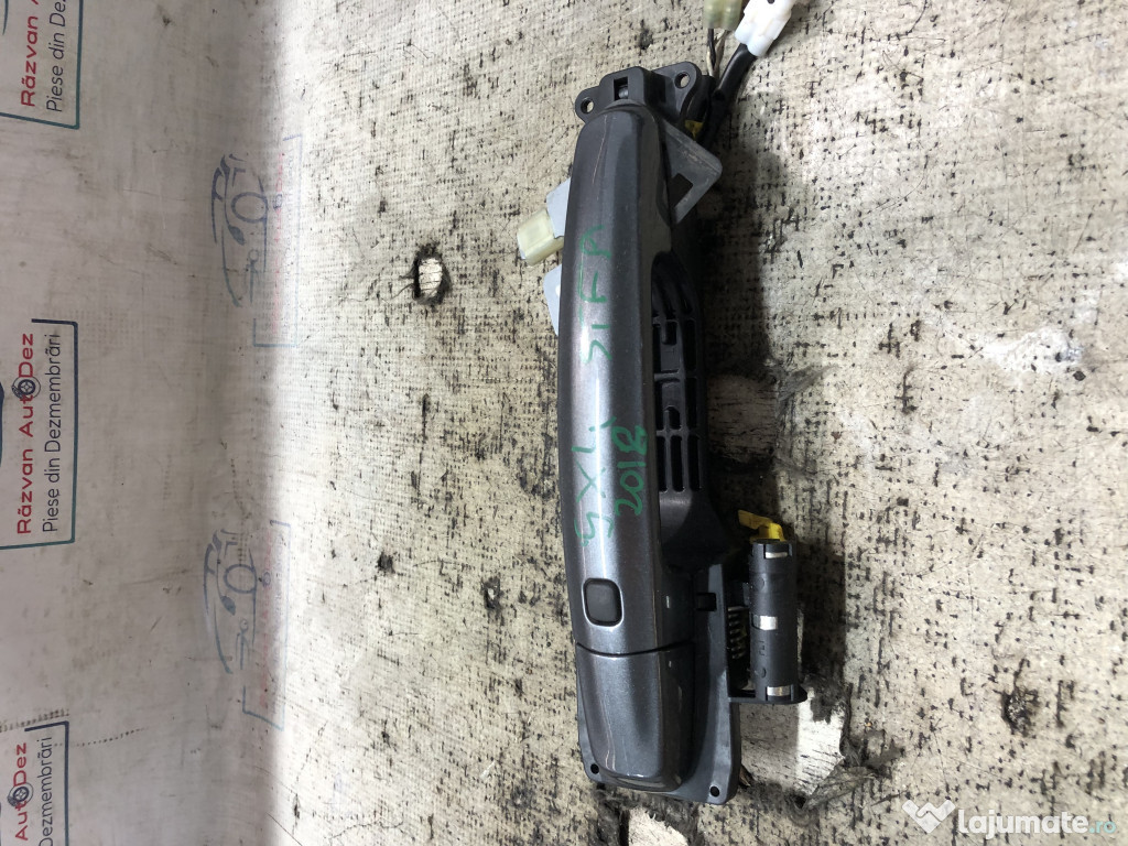 Maner exterior stanga fata Suzuki SX4 2018