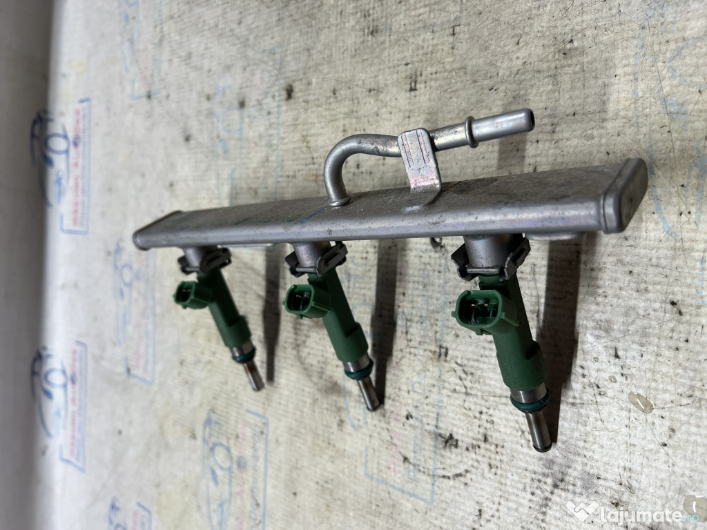 Rampa plus injectoare Dacia Duster 1.0 Benzina 2021