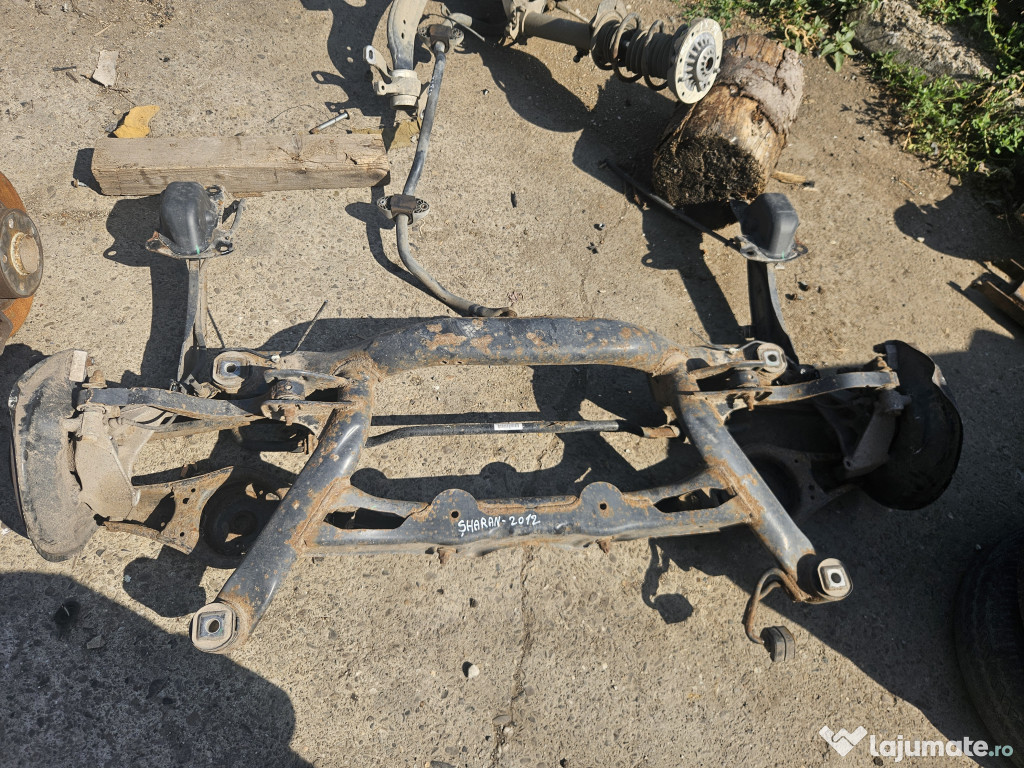 Punte spate Volkswagen Sharan 2012