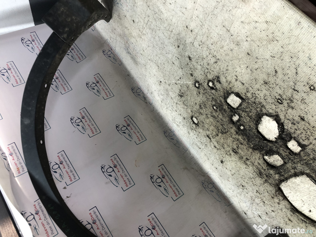 Bandou aripa stanga fata Ford Kuga 2014