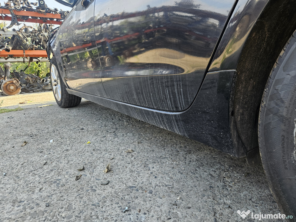 Prag stanga plastic Audi A6 C7 Berlina 2014